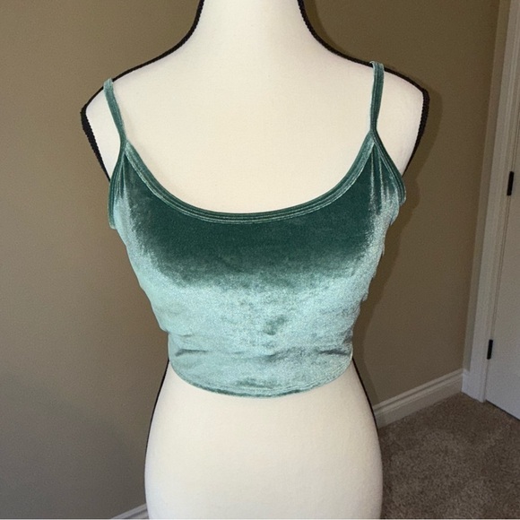PINK Victoria's Secret Green Velour Velvet Crop Camisole Top with Bralet Size L - Picture 1 of 12